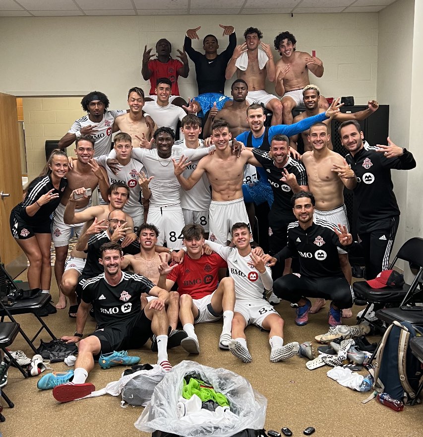 TorontoFCII's tweet photo. KEEPIN’ IT RUNNIN’ 😎 https://t.co/0GIn9So8rE