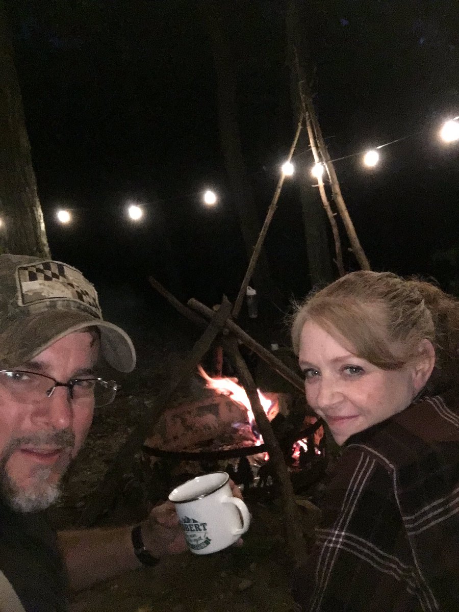 BobBarnhart1776's tweet photo. Me and my honey #frontyard #bushcraft #coolsummernights. https://t.co/aPq2SzzTjI