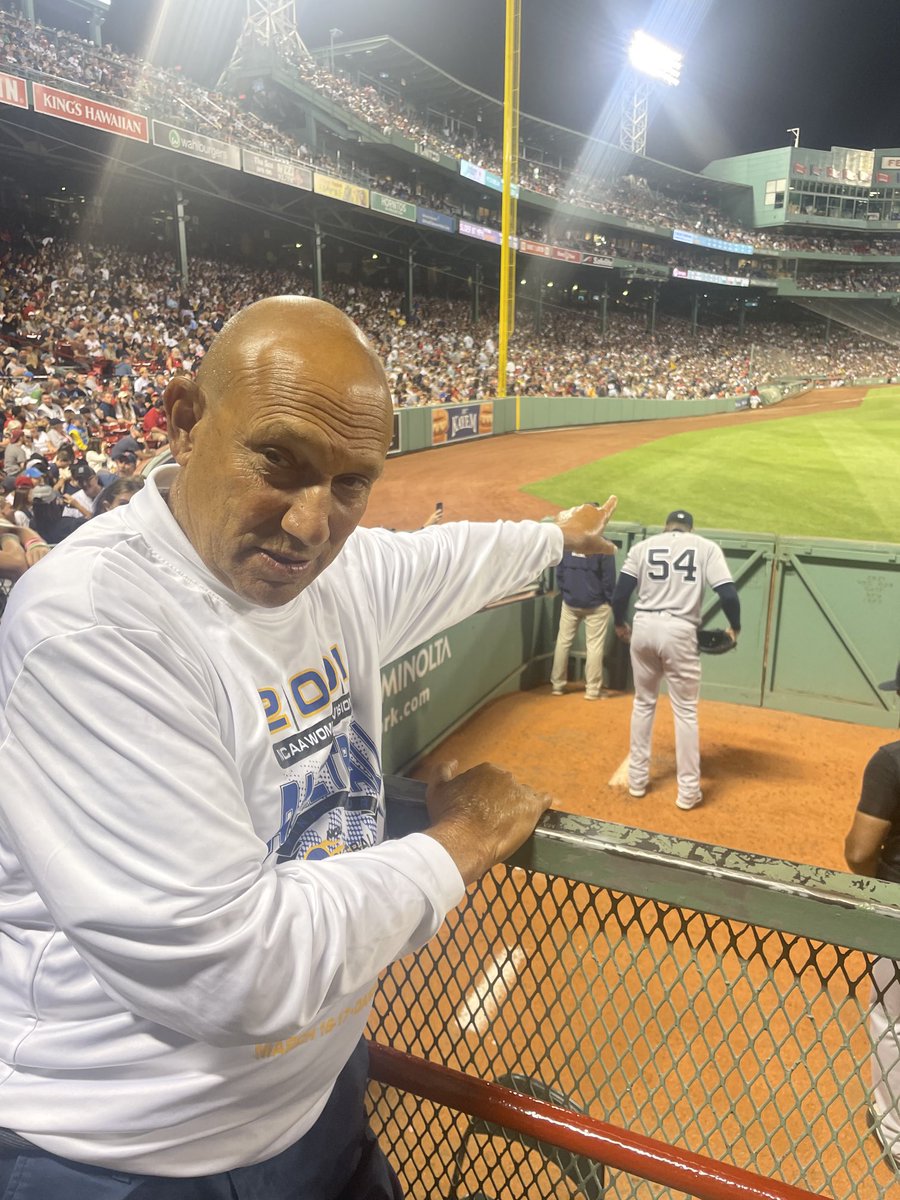 Coach Andy Yosinoff tweet media