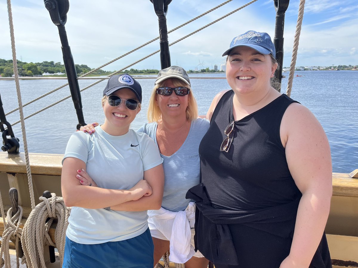 ReedingRainbow_'s tweet photo. So great to be a part of the Oliver Hazard Perry teacher sail. Thank you to the supremely knowledgeable crew, @RISecState, and all who made it a day to remember! #gaspee @coventryschools @ShoriSocStud @LisaJoJo810 https://t.co/zQz26YLmvP