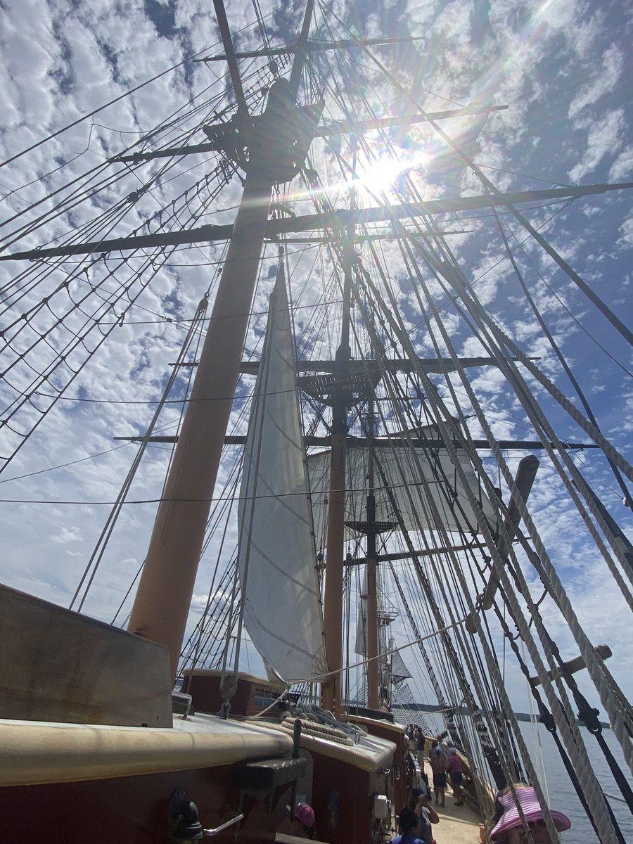 ReedingRainbow_'s tweet photo. So great to be a part of the Oliver Hazard Perry teacher sail. Thank you to the supremely knowledgeable crew, @RISecState, and all who made it a day to remember! #gaspee @coventryschools @ShoriSocStud @LisaJoJo810 https://t.co/zQz26YLmvP