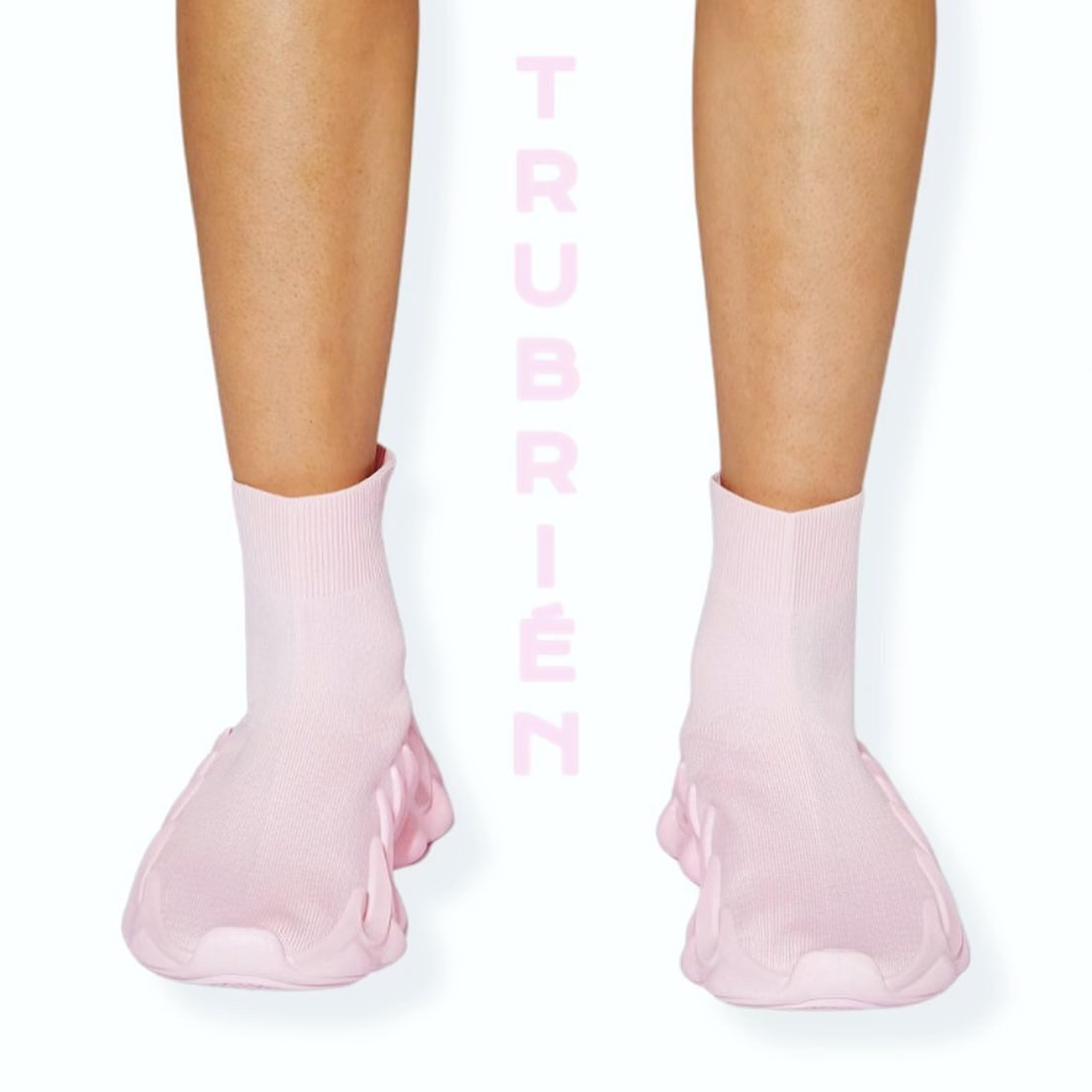 TruBrien's tweet photo. Brién &amp; Robbin Women’s Run The World Pull-On Stretch Sneakers👟🎀🙇🏽‍♀️🌎🖤

#trubrien #blackownedbusiness #supportsmallbusiness #supportblackbusiness #fashion #briensdesigns #availablenow #womensfootwear #womensfashion #womenstyle #summerfashion #sneakers #sneakerhead #sneakerheads https://t.co/uDnbTCvVzj