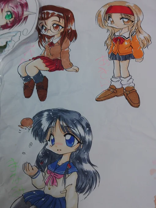 十数年振りにコピック。過去塗った奴見ながら色々思い出しながら塗ってる 