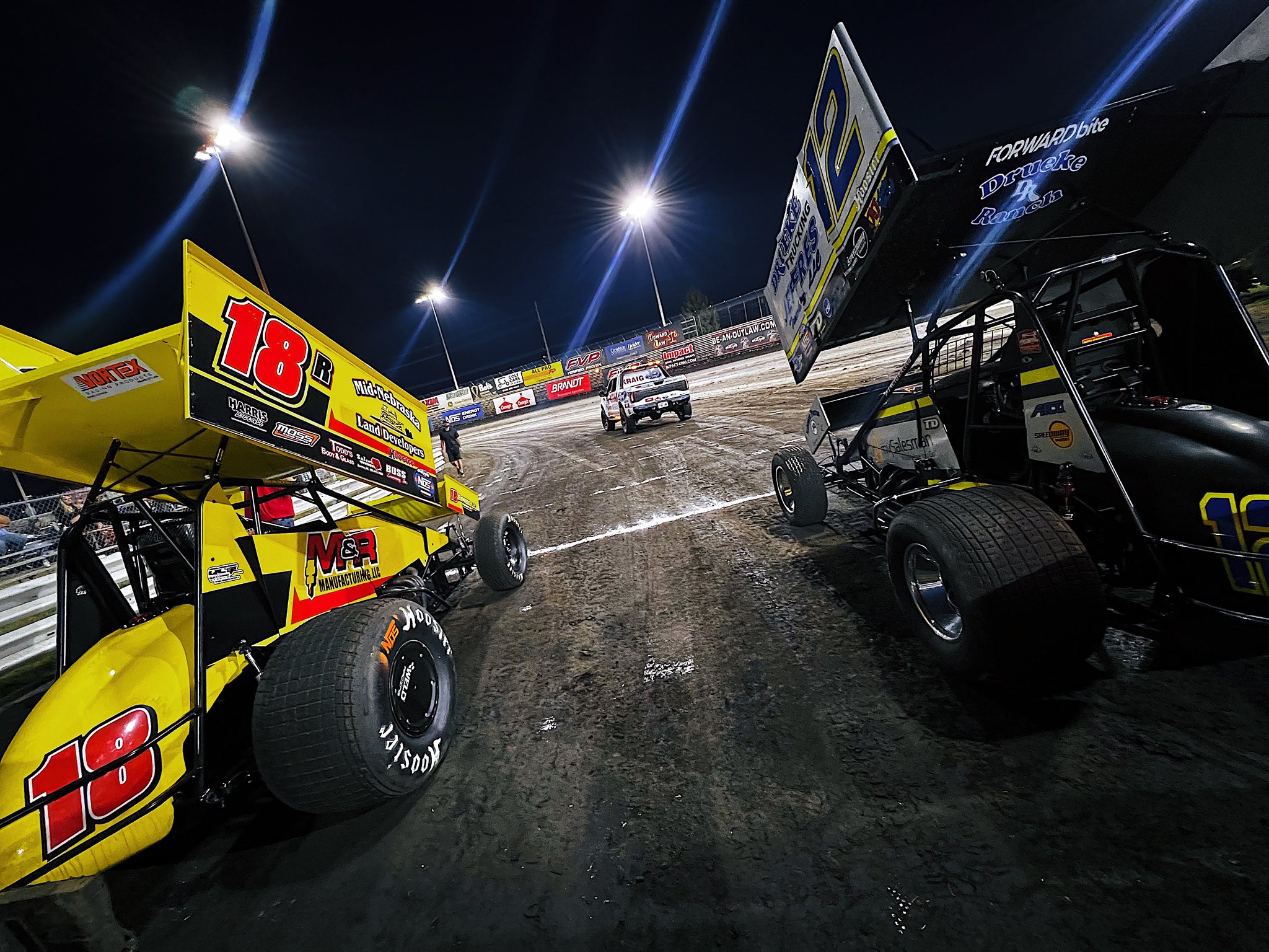 World of Outlaws on Twitter: