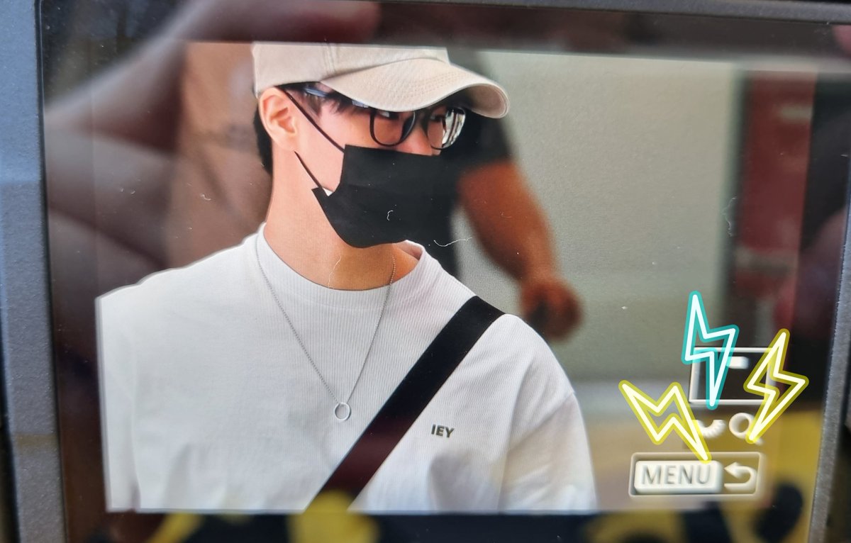 ele_duck_nut's tweet photo. 220813 #Astro #MoonBin

Good Moon bro

#아스트로 #문빈 https://t.co/xyhlCc5jt6