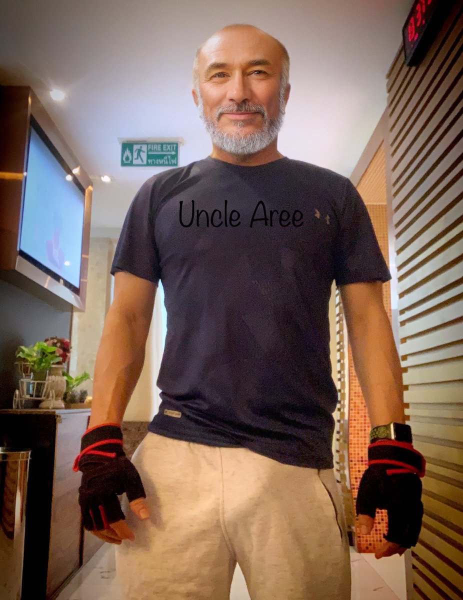 ลุง อารีย์ tweet media