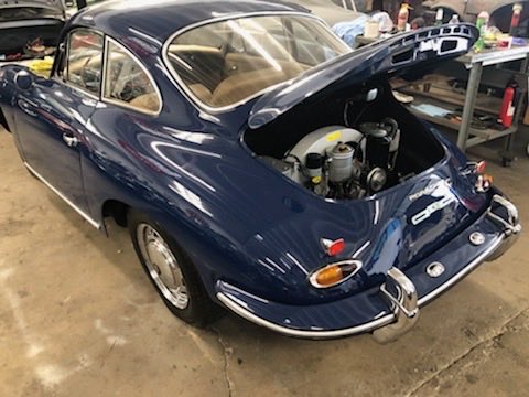 tiarasoptional's tweet photo. On its way to Monterey!

#montereycarweek #NewportClassics #TheQuail #Monterey #Carmelbythesea #porsche356 #classiccars #investments #356 #rarecar https://t.co/mVVaWtsDBY