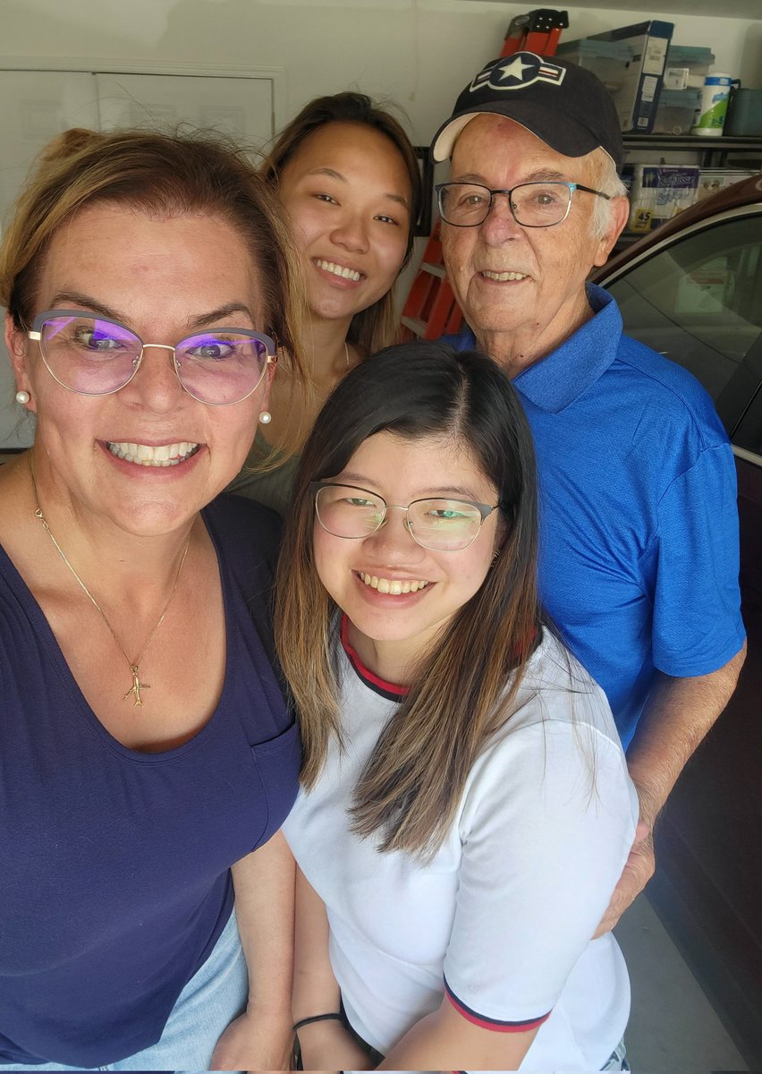 Kelly Lepley ✈🌍👩‍✈️✈️👩‍👧‍👧🇺🇦 tweet media