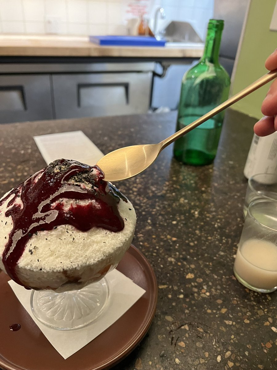 megantheevalium's tweet photo. They don’t hand out these Michelin stars for nothin’ #Freddieeats https://t.co/9oG9wTqTjt