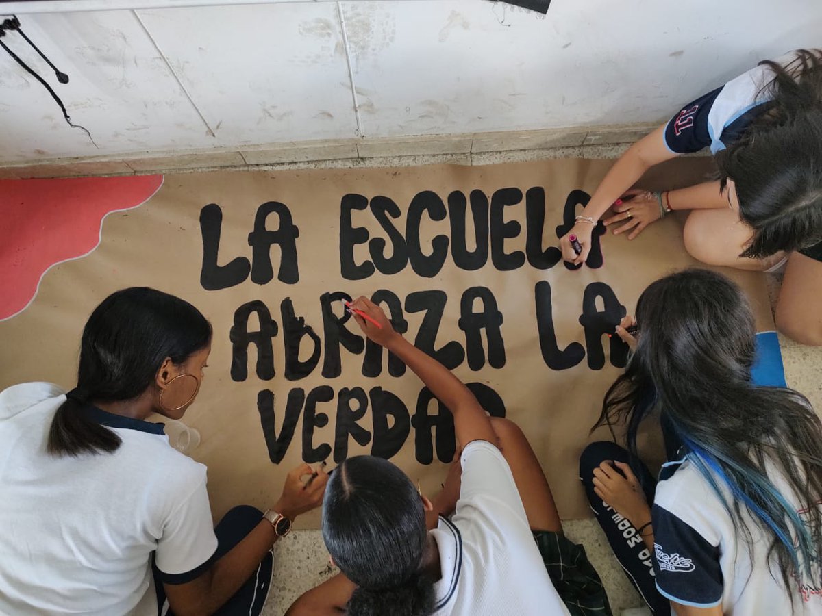 marcela9111's tweet photo. Se cumplió hoy #Colombia #LaEscuelaAbrazaLaVerdad #ciudadmodeloabrazalaverdad https://t.co/xIynMmVYTi