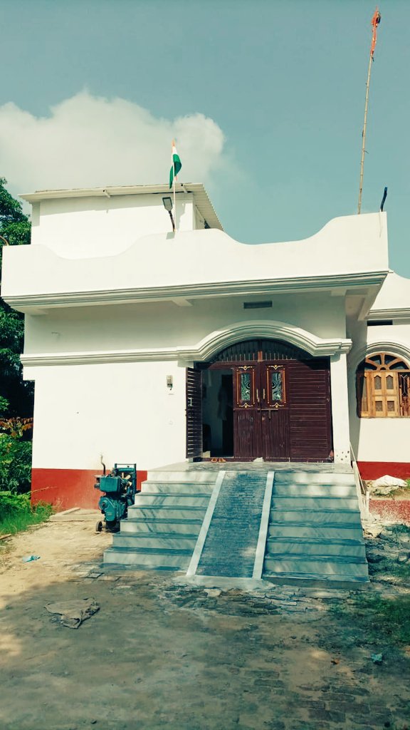 manish4du's tweet photo. भारत माता की जय
वंदे मातरम्
जय हिंद
#HarGharTiranga घर घर तिरंगा
हमारा तिरंगा हमारी शान
विजयी विश्व तिरंगा प्यारा झंडा ऊंचा रहे हमारा
#तिरंगा_मेरा_अभिमान 
@PMOIndia @narendramodi @AmitShah @DefenceMinIndia @rajnathsingh @MinOfCultureGoI https://t.co/xfl9xJCT7y