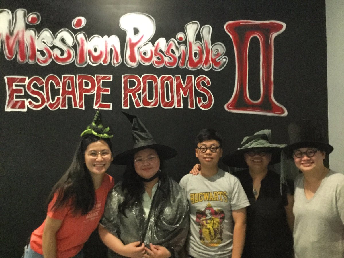 MPEscape's tweet photo. These amazing wizards completed with plenty of time and still beat the curse!! #missionpossibleescaperooms2 #wizardingworld #wizard #harrypotter https://t.co/xJRFtZro27