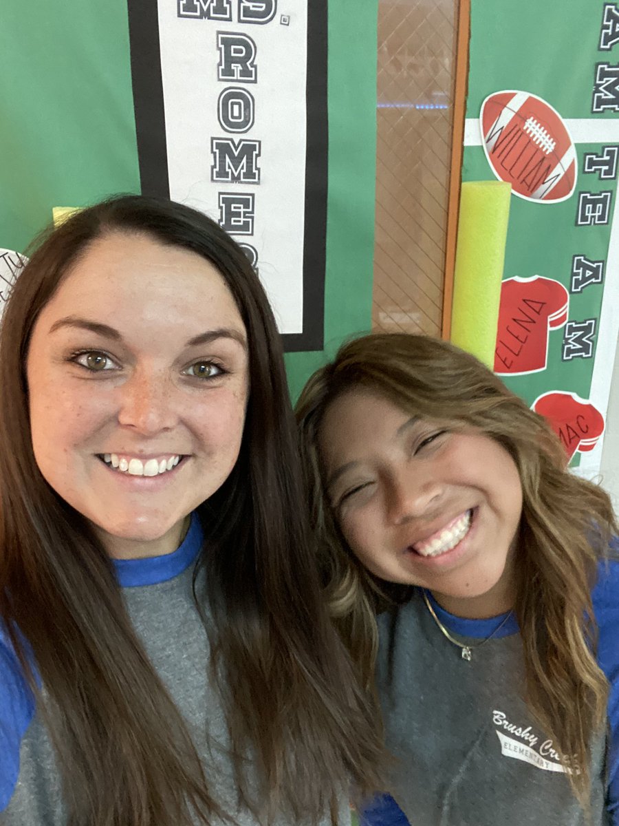 It was a sweet, sweet week but I couldn’t have done any of it without my amazing colleagues! First day of school, we’re ready for ya! #teach864 #backtoschool