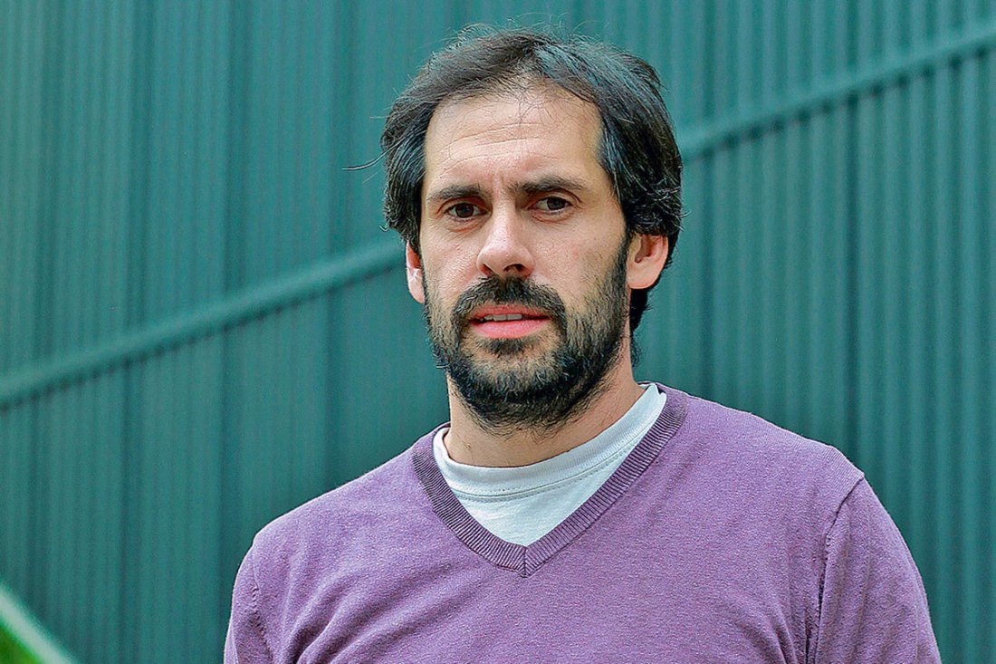 RafaelTorrebl18's tweet photo. La historia es asi ...

La ex Ministra de Bachelet Paulina VELOSO tiene un hijo que se llama Nicolas Grau VELOSO y que hoy es Ministro de Economía del Merluzo, pero además, el Nico tiene una prima que es la Senadora comunista Claudia Pascual GRAU ...  

#BoricCuliao https://t.co/R9vwHCQXLG