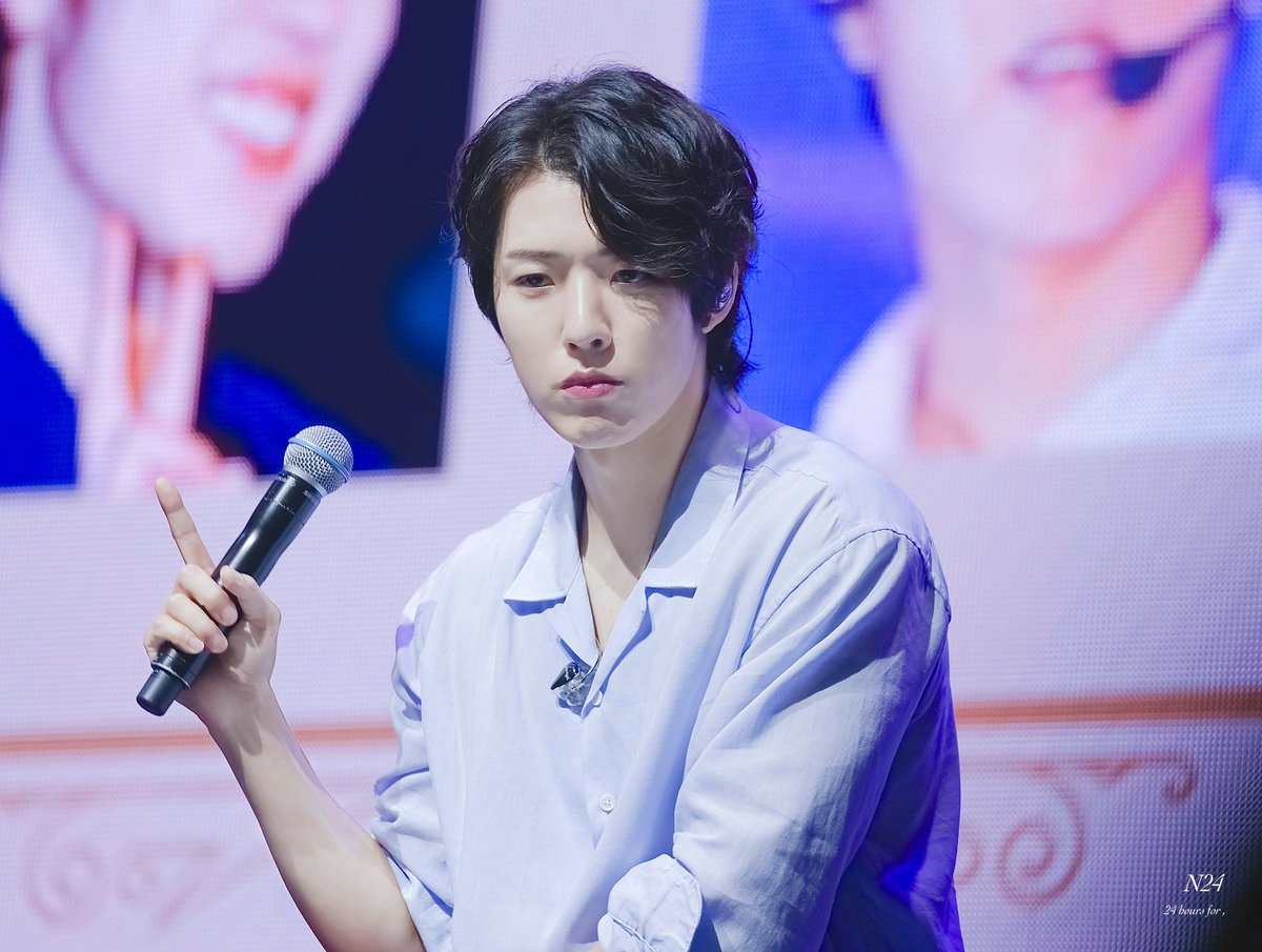 LSYLOOKS_'s tweet photo. #SUNGYEOL #이성열 #성열 https://t.co/Lkf5QWQE08