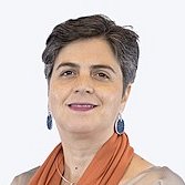 La historia es asi ...

La ex Ministra de Bachelet Paulina VELOSO tiene un hijo que se llama Nicolas Grau VELOSO y que hoy es Ministro de Economía del Merluzo, pero además, el Nico tiene una prima que es la Senadora comunista Claudia Pascual GRAU ...  

#BoricCuliao