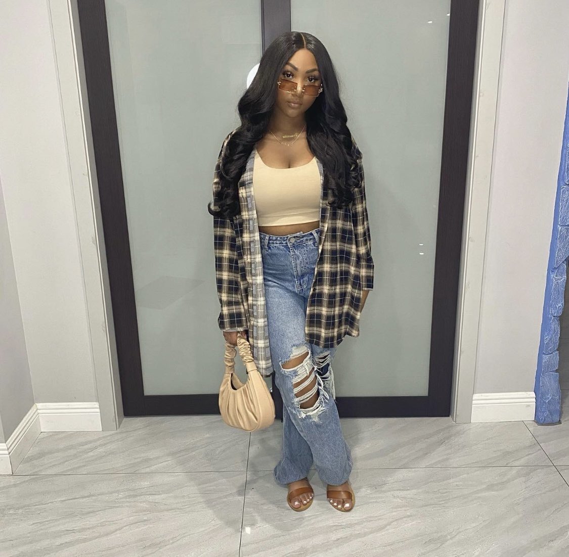 T_shandaaa's tweet photo. #WhosWhoofSIUC 
Traseanda (T-Baby💕) 
Sophomore 
Public relations chair for BAC @BAC_SIUC_ 
Model 💅🏽 @VFFM_SIUC_ 
Dancer for Fatal Fusion Dance team 
Trio student 📚
Follow me and let’s be friends 🫶🏽 https://t.co/WpRDOqZE6o