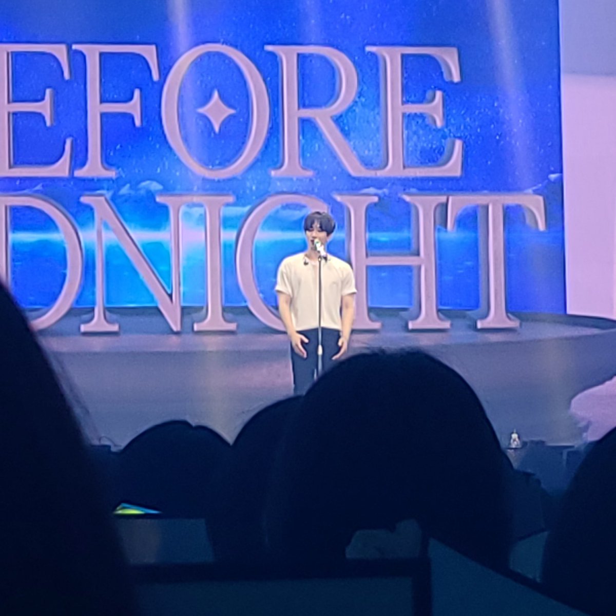 20mp2pm08's tweet photo. 이준호 2022 FAN-CON 〈Before Midnight〉1일차 https://t.co/XpPskVv5Ex