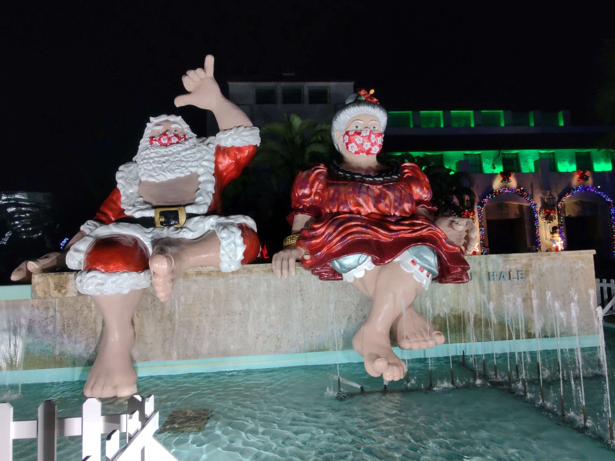 harrycovair's tweet photo. #Vote #VoteHawaii #Vote2022 #VoteHawaii2022 #Primary tomorrow #Primary2022 #HawaiiPrimary2022 #HonoluluHale #CityHall Where's Mr and Mrs #ShakaClaus? https://t.co/IuhqFp50zr