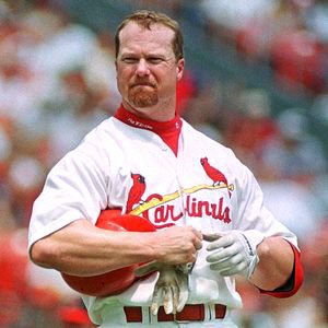 BeatinTheBookie's tweet photo. 90s steroids vs 2020’s steroids. They don’t make ‘em like they used to. https://t.co/8dCRRumRMa