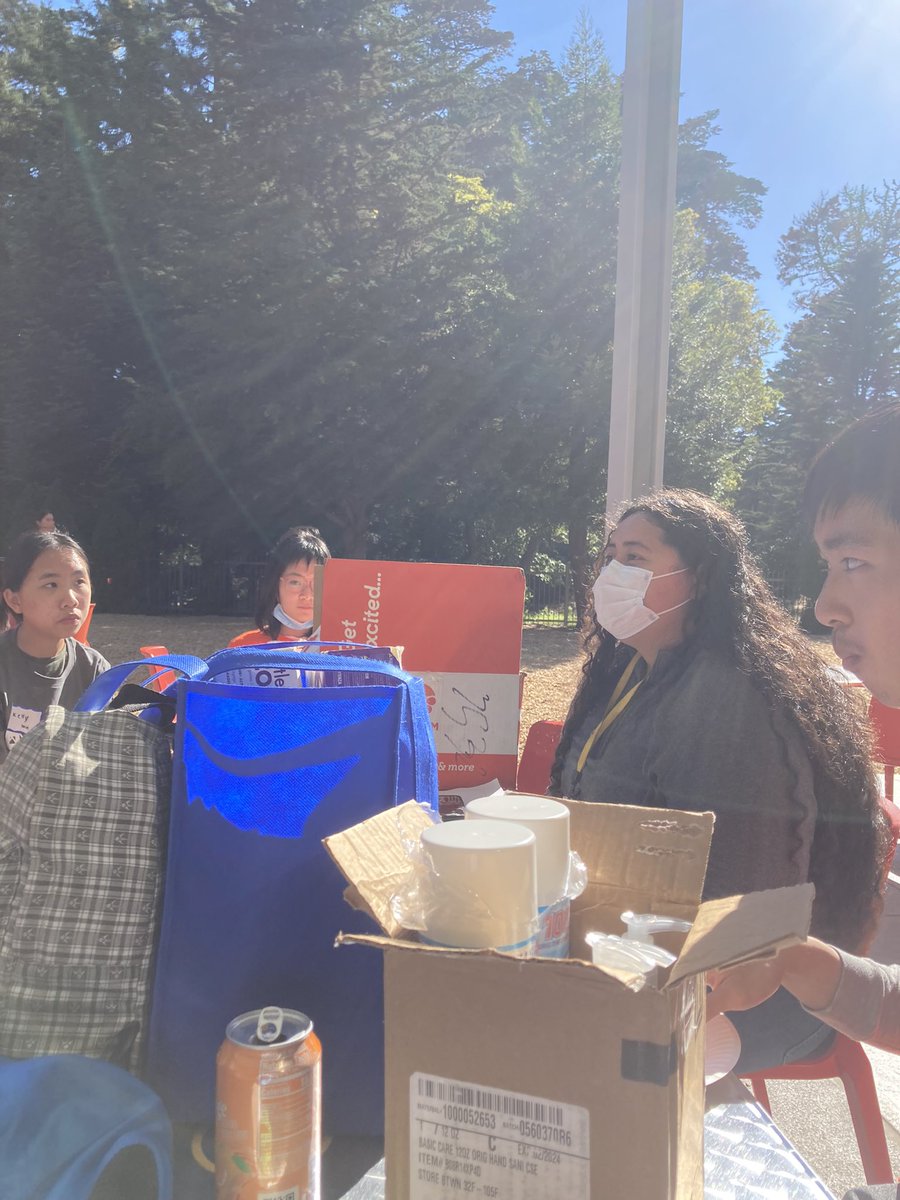 danielpanusa's tweet photo. @teentechsf is getting ready for the annual TeenScience Night at @calacademy ! https://t.co/G6qPVGyjYP