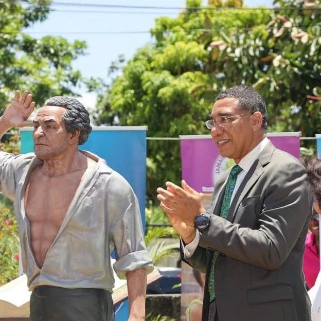 TamikaDavis_JLP's tweet photo. I was honoured to host Prime Minister Andrew Holness today at the the unveiling of the official statue of the Rt. Excellent Sir Alexander Bustamante at the Hanover Parish Library. https://t.co/tGow2TQ5v7