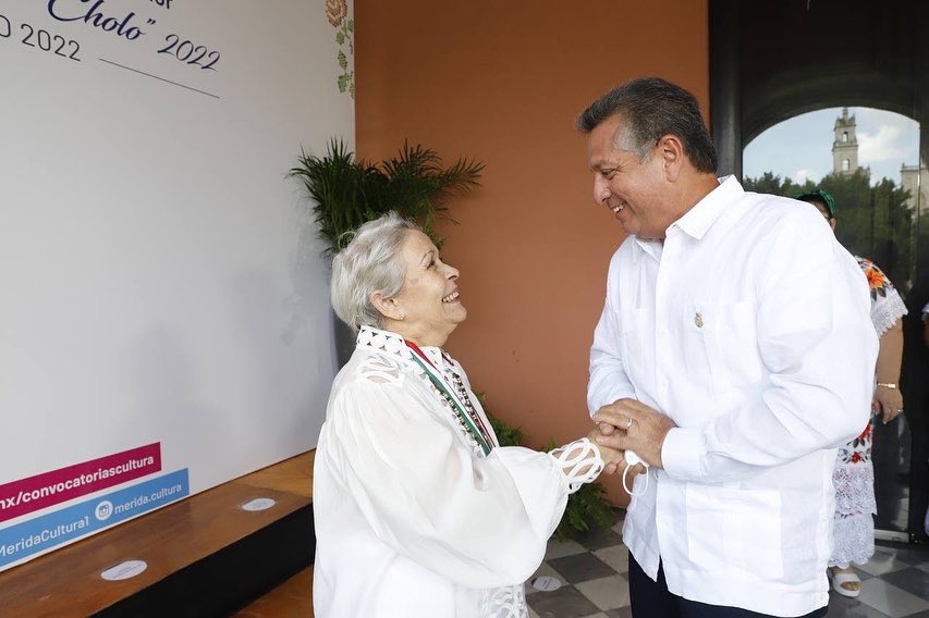 alexruzcastro's tweet photo. 🏅Tuve el gusto de participar en la Sesión Solemne de Cabildo donde el Alcalde @RenanBarrera hizo entrega de la Medalla de Honor Héctor Herrera "Cholo", a Victoria Machuca Villa conocida artísticamente como "Vicky Villa" ¡enhorabuena! 🙌🏻 https://t.co/F48JG4INy4
