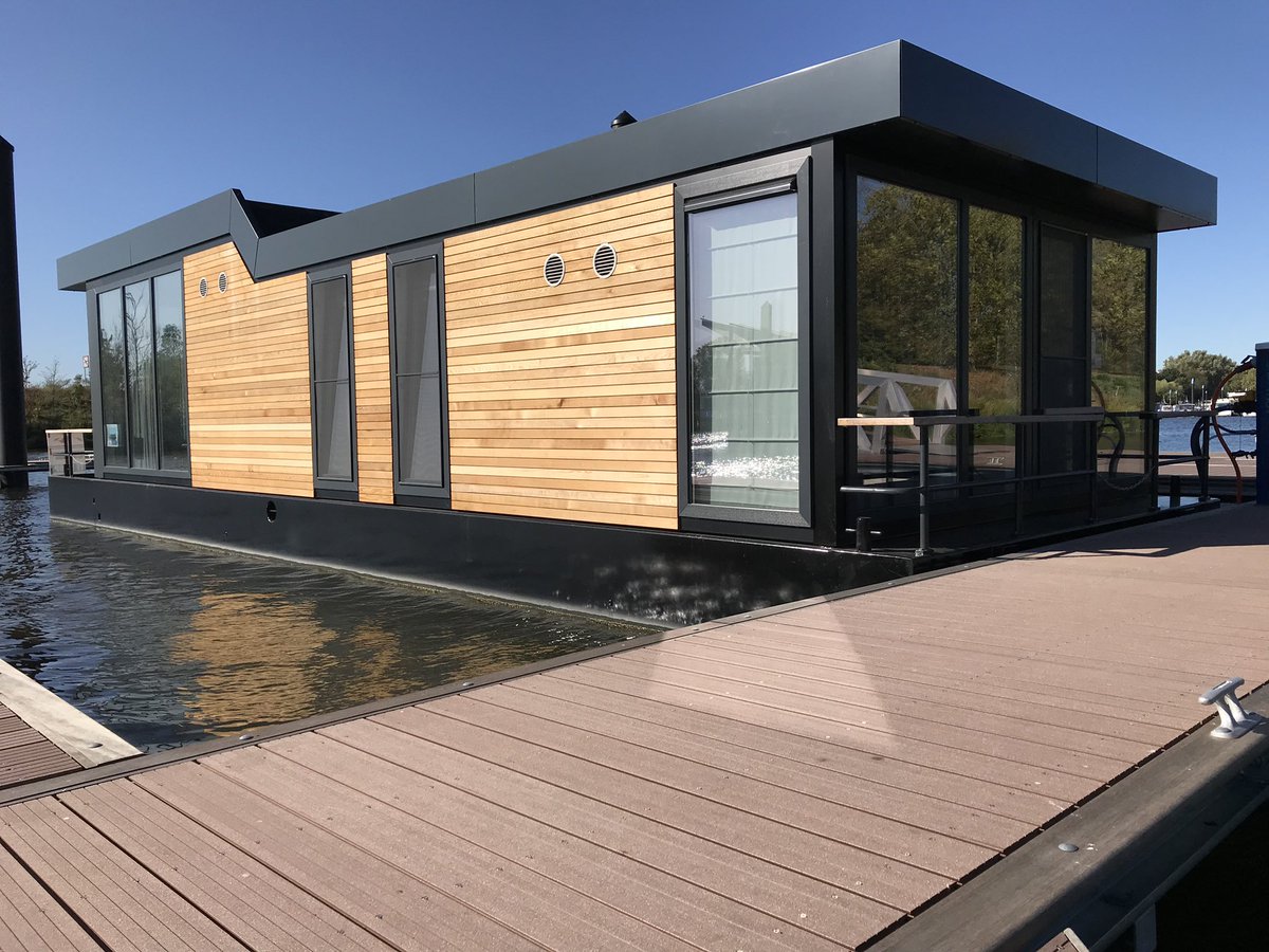 AquaViveBoten's tweet image. Vandaag van 11.00 tot 17.00 uur ‘OPEN HOUSE BOAT' in #Amsterdam Zuid! Voor recreatief gebruik. Uitvoering met twéé of drie slaapkamers. Prijs vanaf: € 299.000,= excl. btw, compleet ingericht en inclusief ligplaats! Per direct leverbaar! Bel: 06.50745006. Adres: Tjotterspad 42.