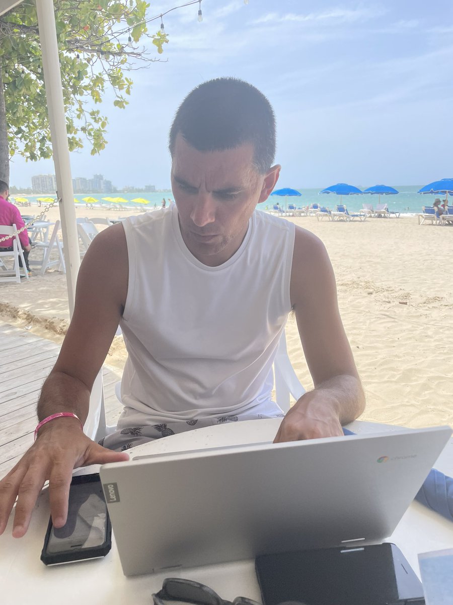 Stacey_Rowland's tweet photo. Tough week at the office for @KyleRowland 🏝 https://t.co/8UQspqMLxb