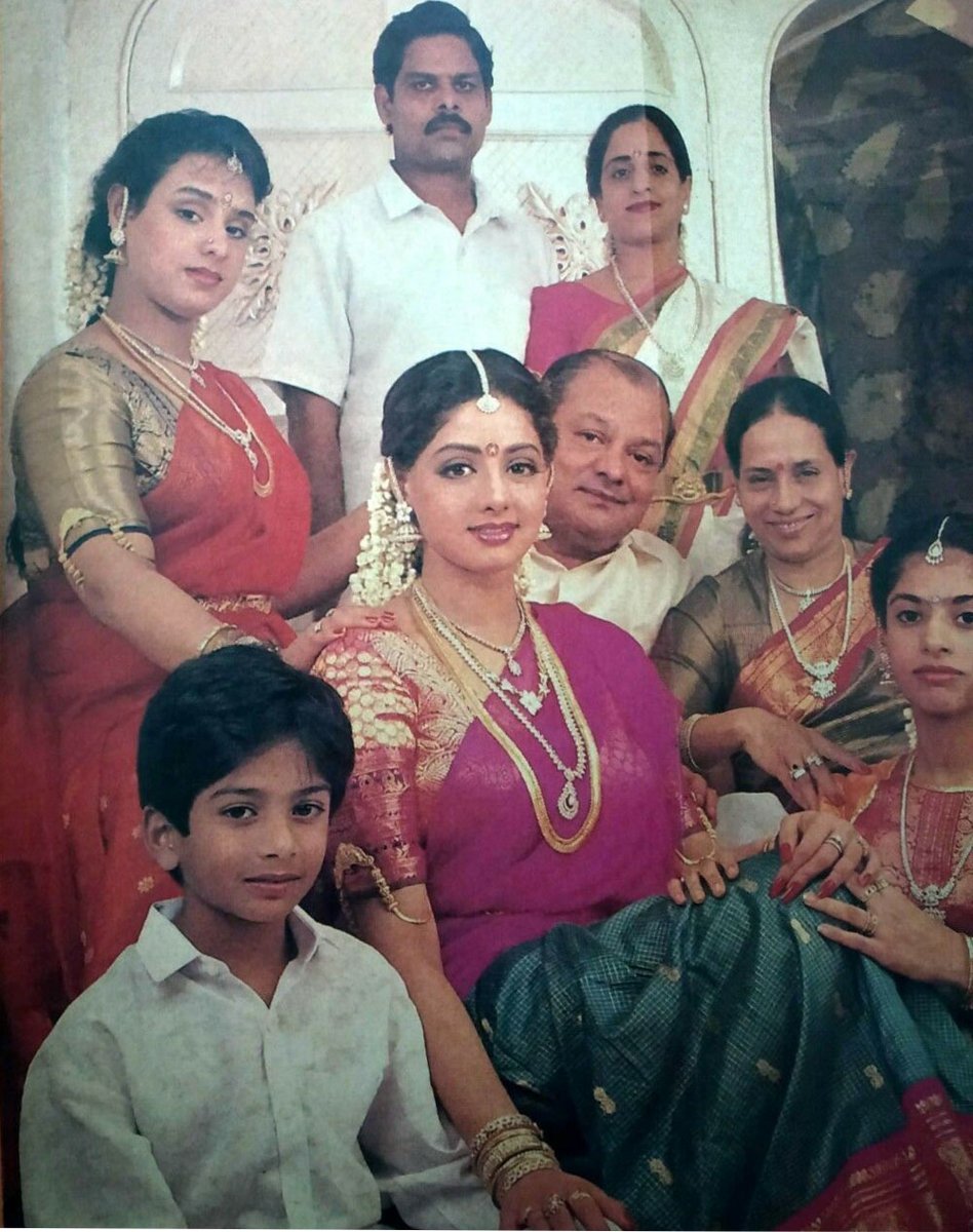 BombayBasanti's tweet photo. Remembering an actress par excellence, female superstar, one of the absolute queens of Bollywood, Sridevi🌹

With daughters, #JanhviKapoor #KhushiKapoor 
Parents, sister &amp; family

#Sridevi #SrideviLivesForever #diva #BollywoodFlashback https://t.co/PH5cev3Q2L