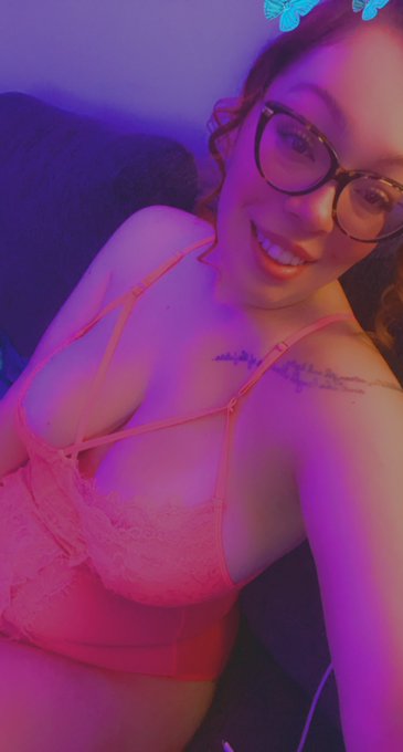 How many shots in do you think I am? 🤔😋 https://t.co/7p8bDsg3Tx<a href="/tag/pawg"class="tags"><span>#pawg</span></a><a href="/tag/swingers"class="tags"><span>#swingers</span></a><a href="/tag/fullswap"class="tags"><span>#fullswap</span></a>