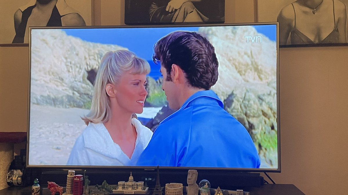 litocornejo20's tweet photo. Amo Grease!!! gracias por homenajear a nuestra bella y querida olivi- Newton John #GreaseEnTVN https://t.co/vQqBmsgbdW