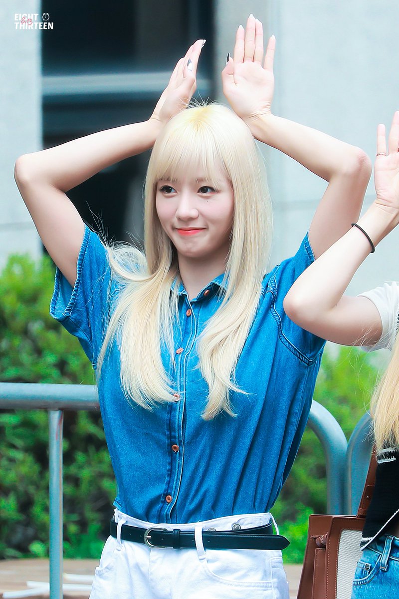 8h_13m's tweet photo. 보미야 생일축하해❣

#여름에_펼친_봄의_기록
#HappyBoMiDay https://t.co/DCdOmVlGUL