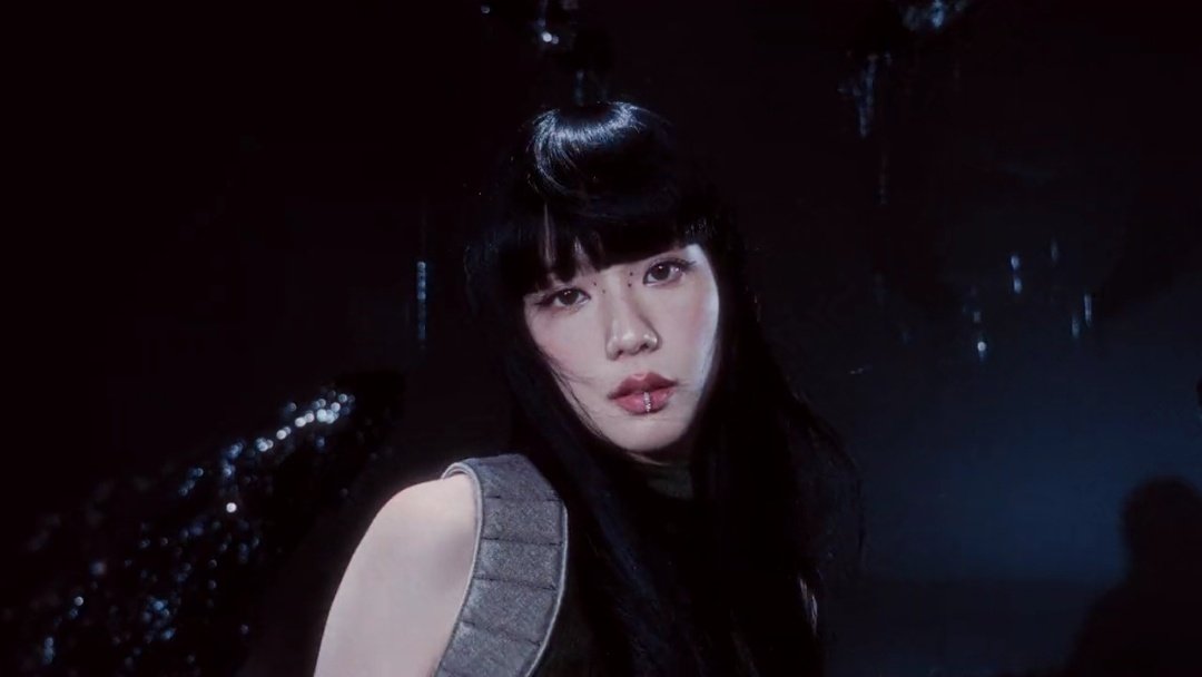 JisooActress's tweet photo. Girlie looking like an anime 😭

JISOO CONCEPT TEASER https://t.co/fwZ9DFnk2g