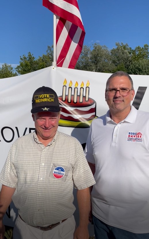 RobDaviesPA's tweet photo. Tonight we were in Hatboro for National Night Out. It was a great night and we couldn't have asked for nicer weather. We were pleased to work with all of our Republican candidates to bring our message to voters here.

#montcopa #VoteRed #hatboropa #rob4pasenate12 https://t.co/x2C6daLgvk