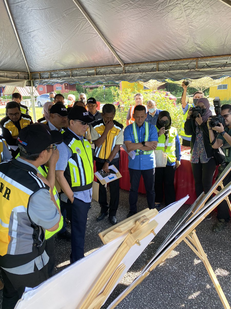 cHuNa8575's tweet photo. Lokasi 8
Seksyen 44, FT185 Pembaikan Cerun dan baikpulih jalan, Jalan Simpang Pulai - Blue Valley, Darrah Kinta, Perak
#FTroadpedia
#FTroadpediaZonTimur
#RakanKKR
#InfraRakyat
#KeluargaMalaysia https://t.co/7sbeKvDmEI