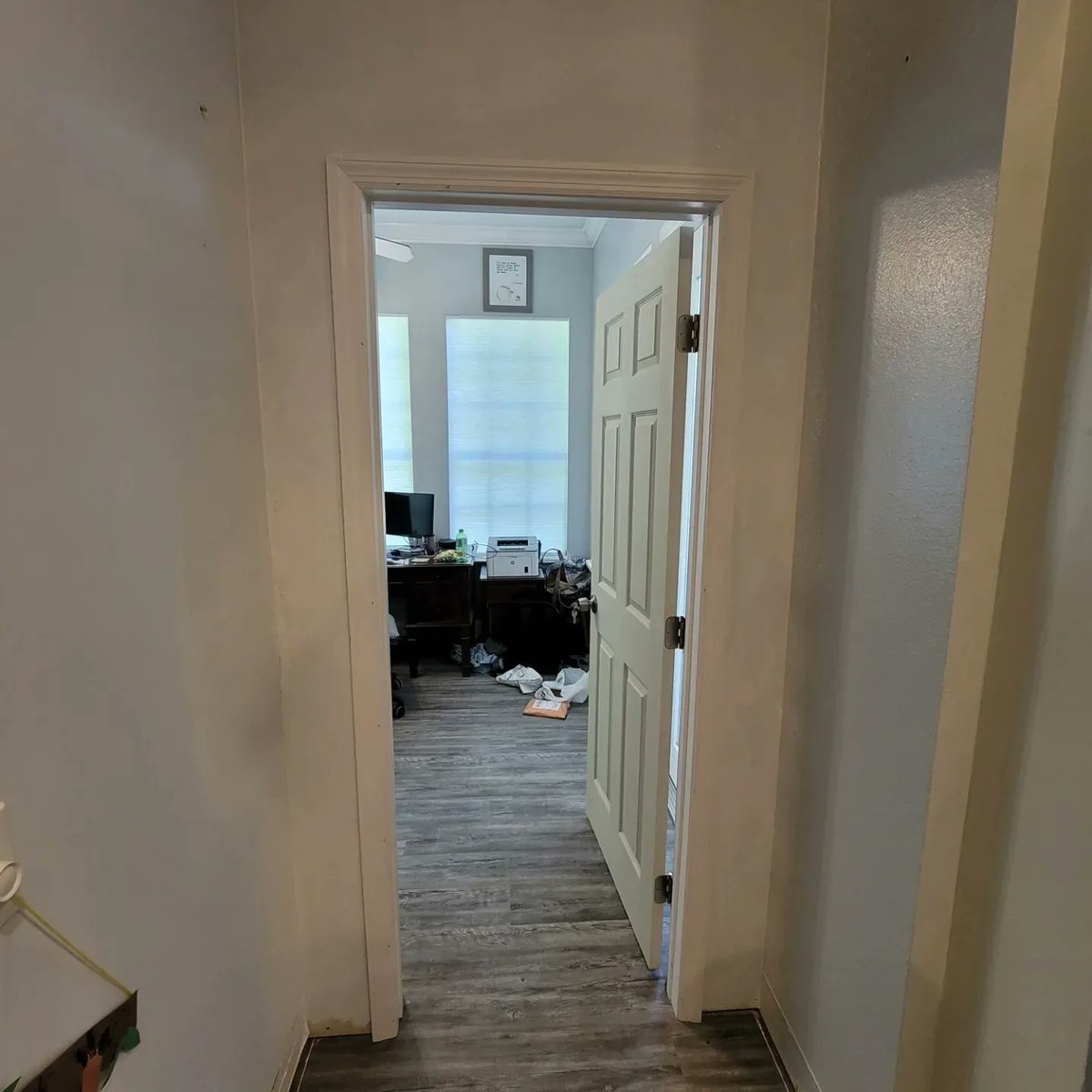 Opvetfirstfdn's tweet photo. Update on the home office.. Door and primer went up today.. Monday we give her paint and trim. 

#operation_vetfirstfoundation https://t.co/0Vq2I8F8Xi