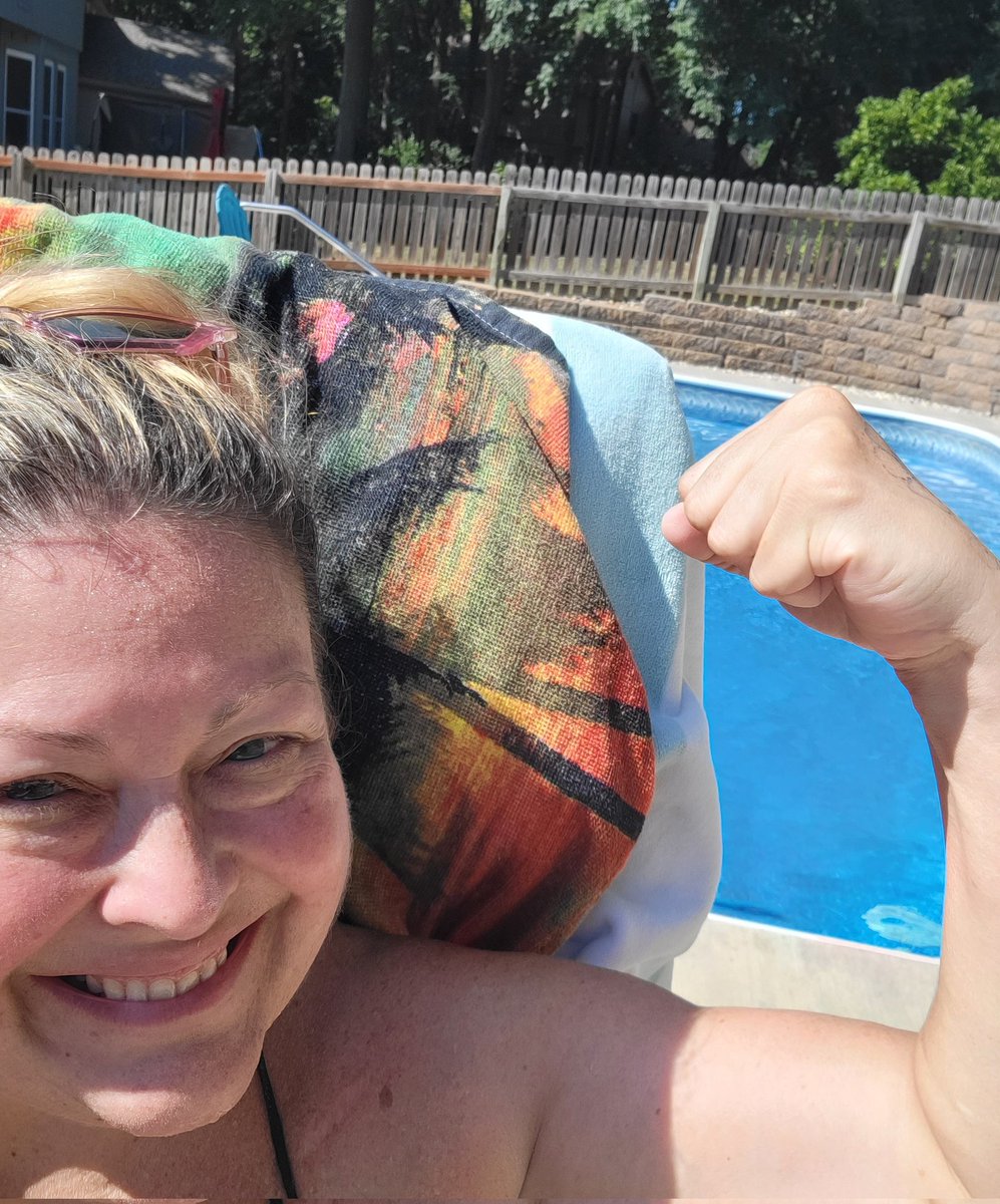 BeckyDollins's tweet photo. All my pool exercises and then some today!  #beastmodebionicbeck #goals #noexcuses #imstrongenough #16seconds @nkcs_wellness https://t.co/o5la5tATUE