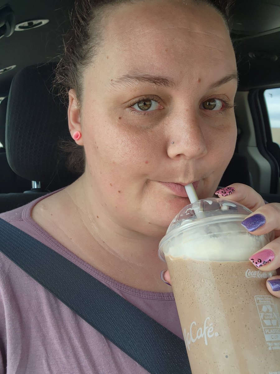 Oh holy crap... I just realized that 15 days ago I told yall o was having g surgery and then never tweeted again... oops 😬 🙊 But I am here and recovering! Spinal fusions are no joke! Take care of your backs people! 

Now... enjoy this photo of me getting a frappe today