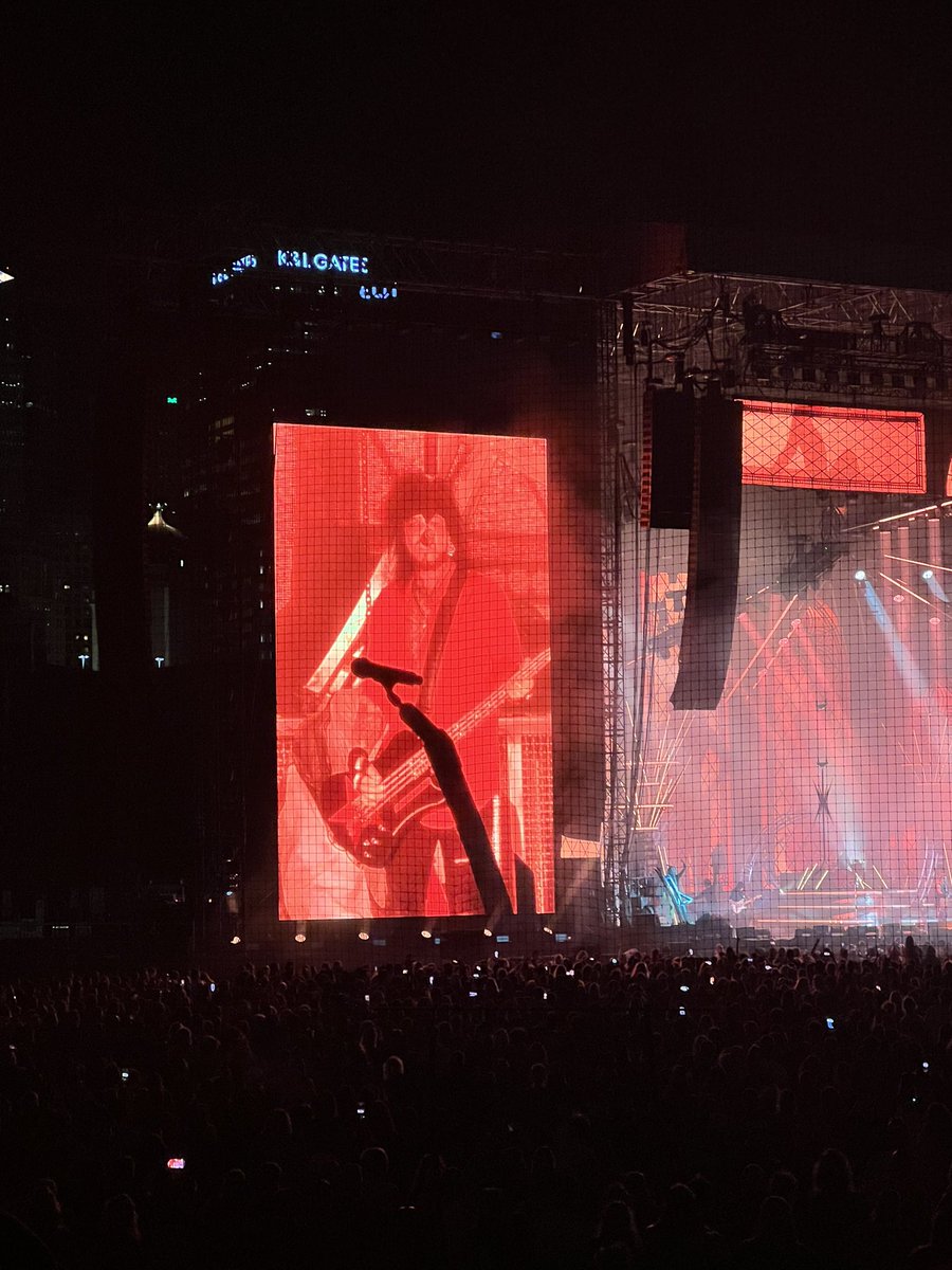 best fucking show ever 😍