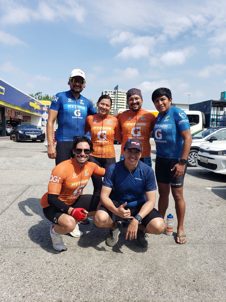 JuanJose_J4's tweet image. Ricos 120km de Ciclismo, seguimos en lo nuestro @josepaulh @jonbaja_ @EdwardBR30 @fvilema 😁🙌🏻 #SomosPython