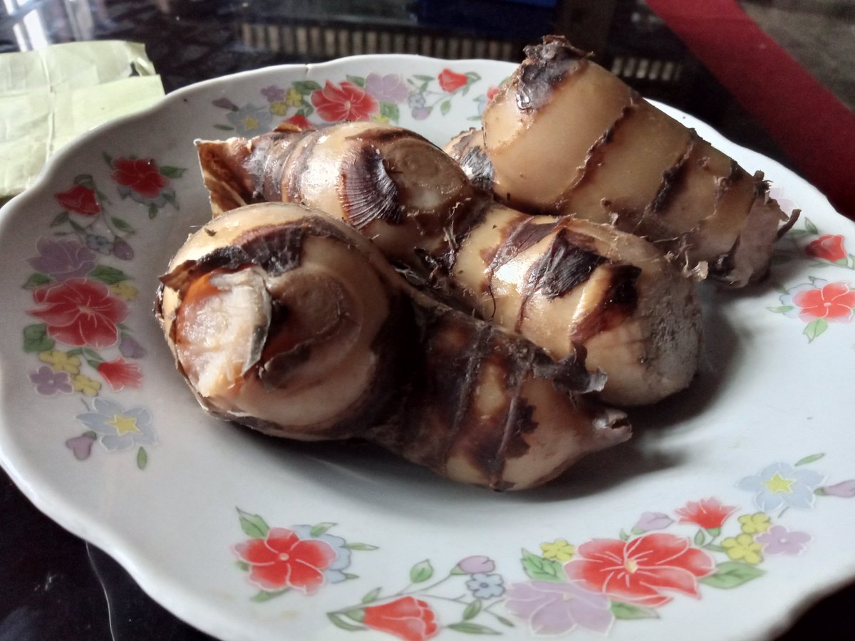 LikYoko's tweet photo. Junk food.
#Midro
#Ganyong https://t.co/6UO67rMxM8