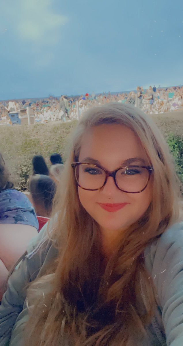 NMReeve's tweet photo. Woot woot! Can’t wait for it to start!!! Teen dreams coming true! @backstreetboys #bsbsea https://t.co/2IZ8WAqLlF