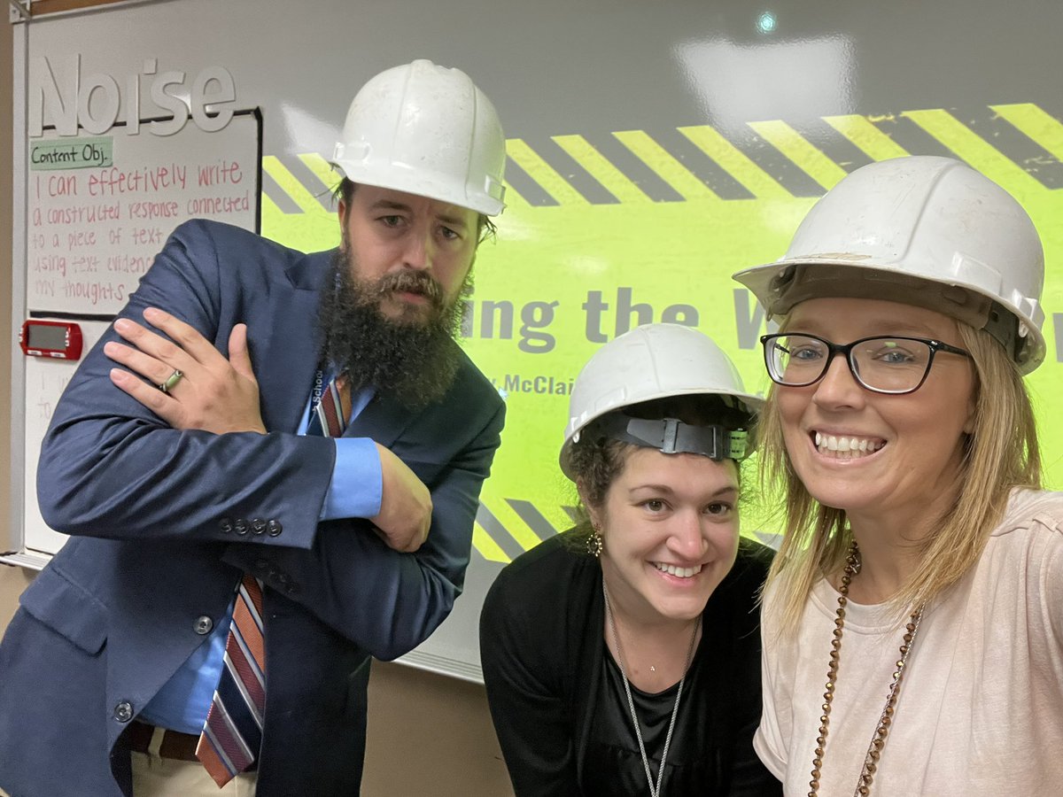 kymmiethrees3's tweet photo. Reading the WRITE way! Love delivering professional development to our teachers. More tools for their toolbelts…@ConroeISD https://t.co/sTZTfYr83S