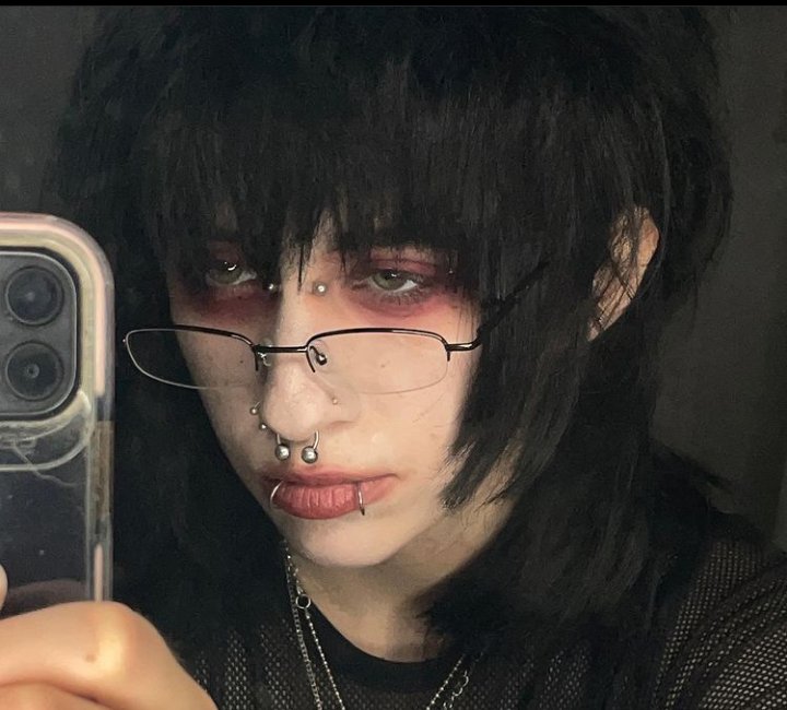 LovableHorror tweet picture