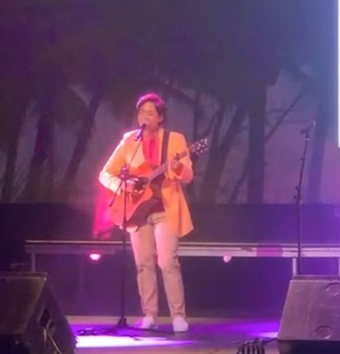 kdlexcult's tweet photo. galing galing mo best boy

SFlendid NIGHT WITH KDLEX

#SFectacularNightWithKD
#ALEXAfabStarOnTheWarfield https://t.co/fkZFNwysoR