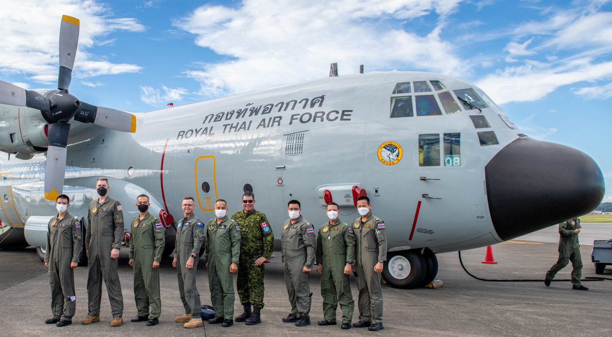CDR_UNC_R's tweet photo. #UNSOFA 🇺🇳🇯🇵🇹🇭🇺🇸🙌 #C130H
Multilateral #partnerships = #security = #stability
#RJTY
(U.S. Air Force photo by Staff Sgt. Jessica Avallone) https://t.co/moDFLCGZSX