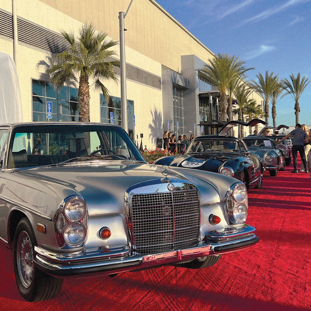 MercedesBenzUSA's tweet photo. Classic Cars, California, and Red Carpets.✨
Welcome to the Grand Opening of the Mercedes-Benz Classic Center.
#MercedesBenz #MBClassics #GrandOpening https://t.co/psxFGcQ8nt