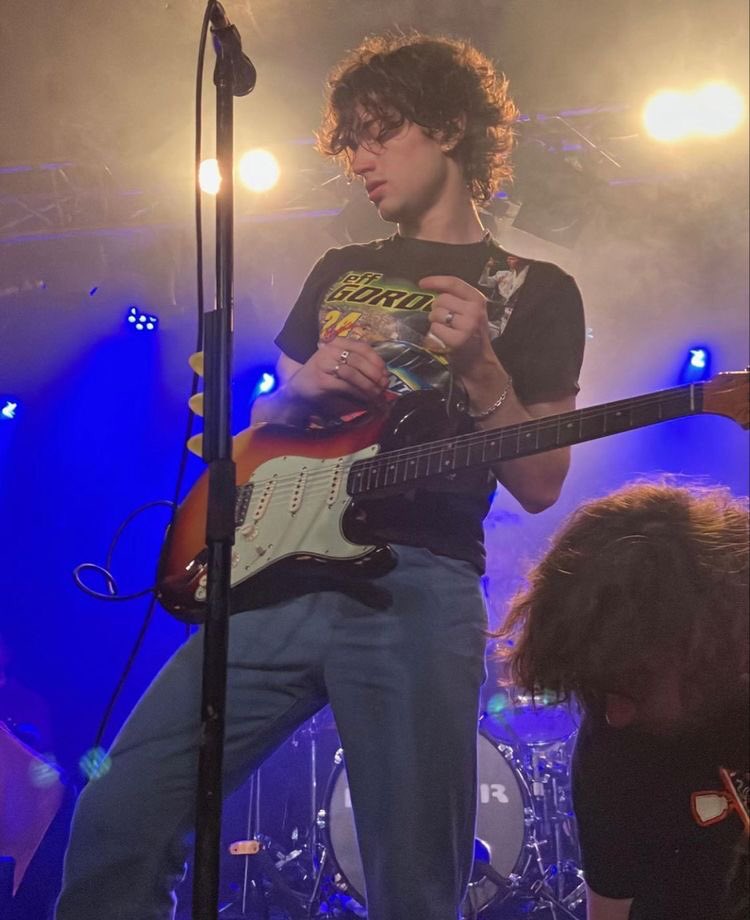 trevplang's tweet photo. — 𝑃ℎ𝑦𝑠𝑖𝑐𝑎𝑙

* 𝐹𝑖𝑣𝑒 𝑓𝑜𝑜𝑡 𝑜𝑛𝑒
* 𝐵𝑟𝑜𝑤𝑛 ℎ𝑎𝑖𝑟
* 𝐵𝑟𝑜𝑤𝑛 𝑒𝑦𝑒𝑠 https://t.co/52bw1JlmL2