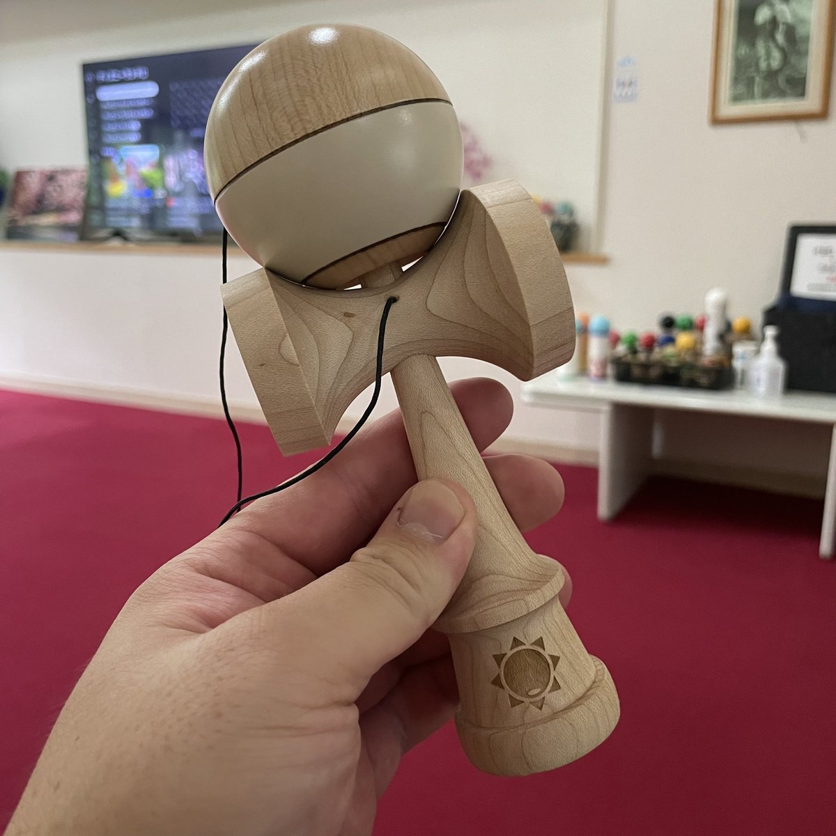 4mini_tsutsuken's tweet photo. 忙しい夏休み頑張った自分にご褒美の1本♡
#SOLKENDAMAS #LEGAXIS #GLOKEN #けん玉 https://t.co/LVU2nOWNzU